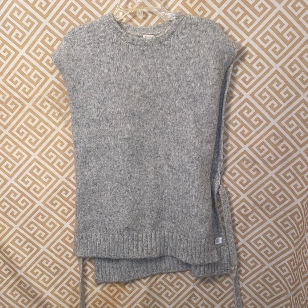 ❤️a new day Heather Gray Women's Crew Neck poncho
